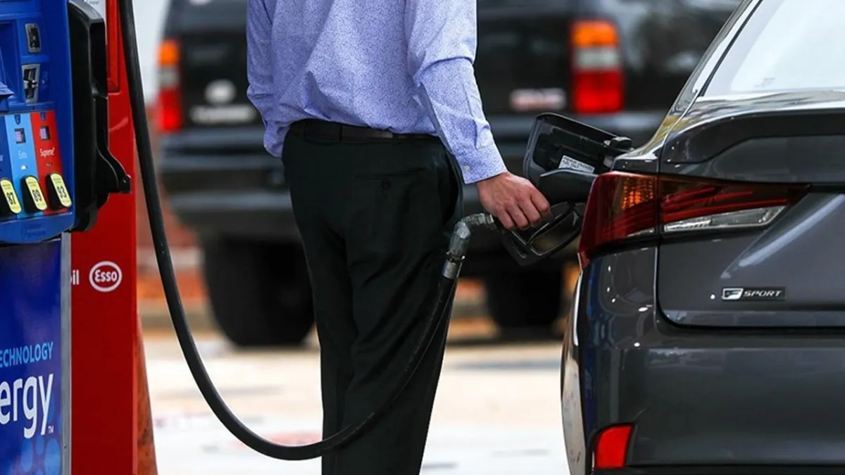 Trump’tan petrol fiyatları için vergi adımı sinyali