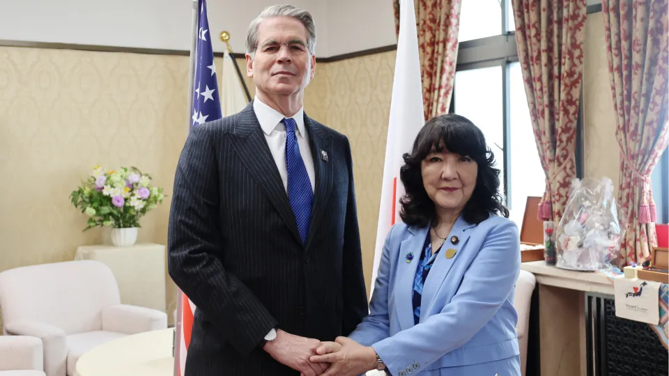 Japon bakan: Kur müdahalesinde ABD ile koordinasyon içindeyiz