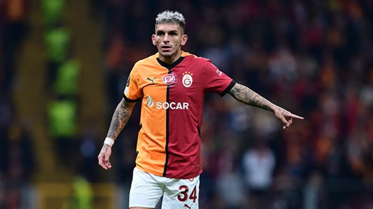 Galatasaraylı futbolcu Lucas Torreira, Beyoğlu'nda darbedildi