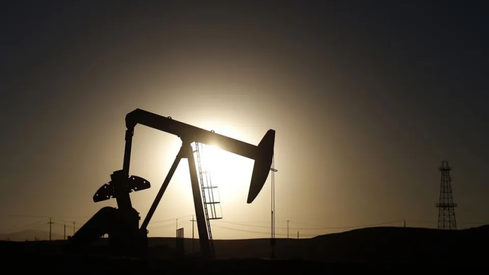 Suudi Arabistan'ın OPEC'e petrol üretimi 36 yılın en düşüğünde