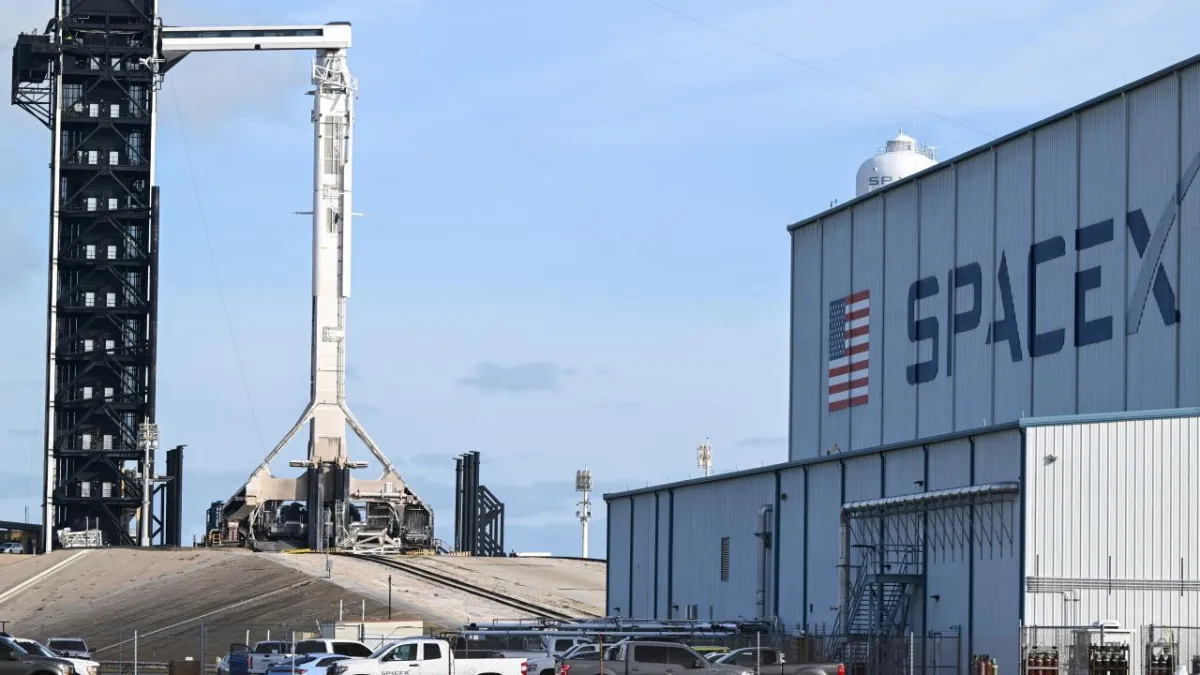 Musk başvuru yaptı! SpaceX halka arz ediliyor