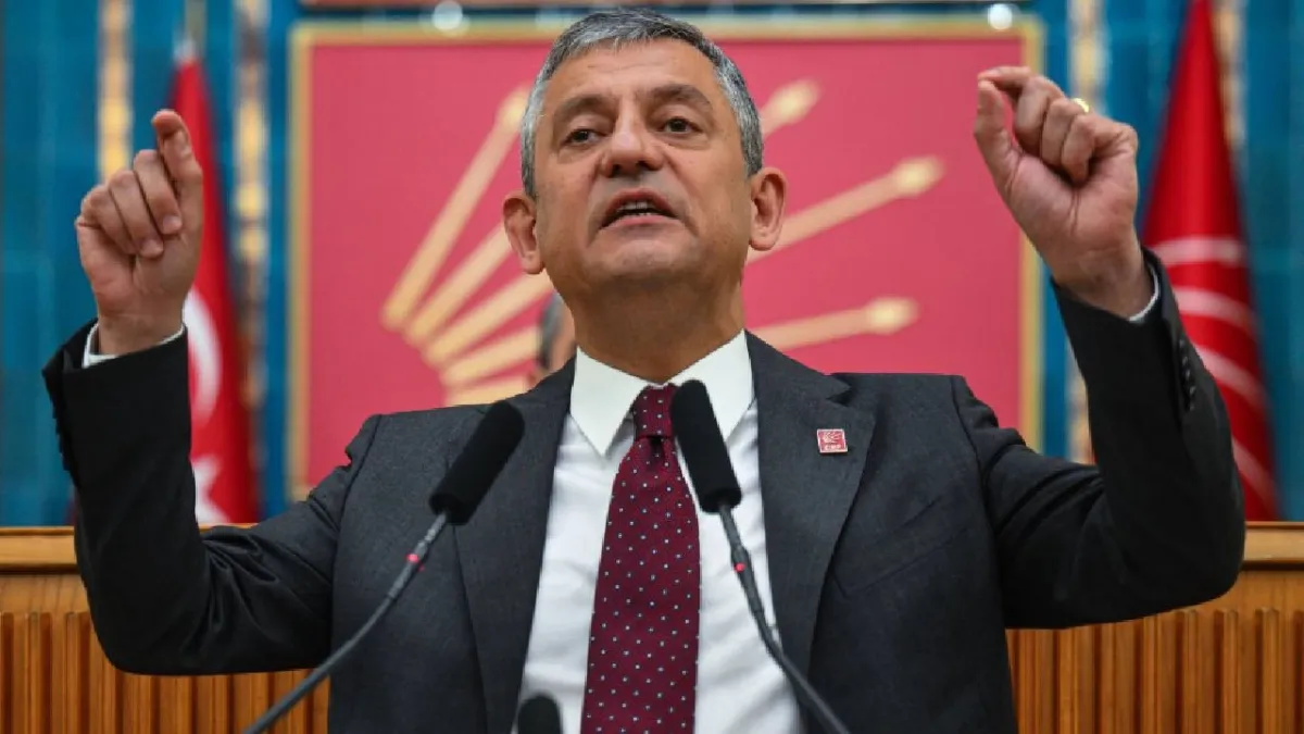 Son dakika... Özgür Özel: Uzlaşma yok, mutlak butlan kararını tanımıyoruz