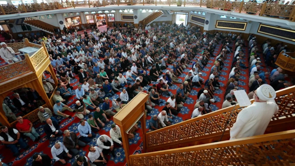 2026 Bayram namazı saatleri: Kurban Bayramı namazı ne zaman, saat kaçta kılınacak?