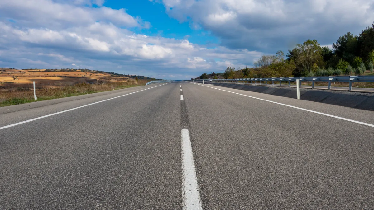 Yeni otoyolda çalışmalar hızlandı: 2,5 saatlik yol 36 dakikaya inecek