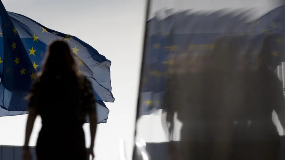 Euro Bölgesi ekonomik güveninde toparlanma haber görseli