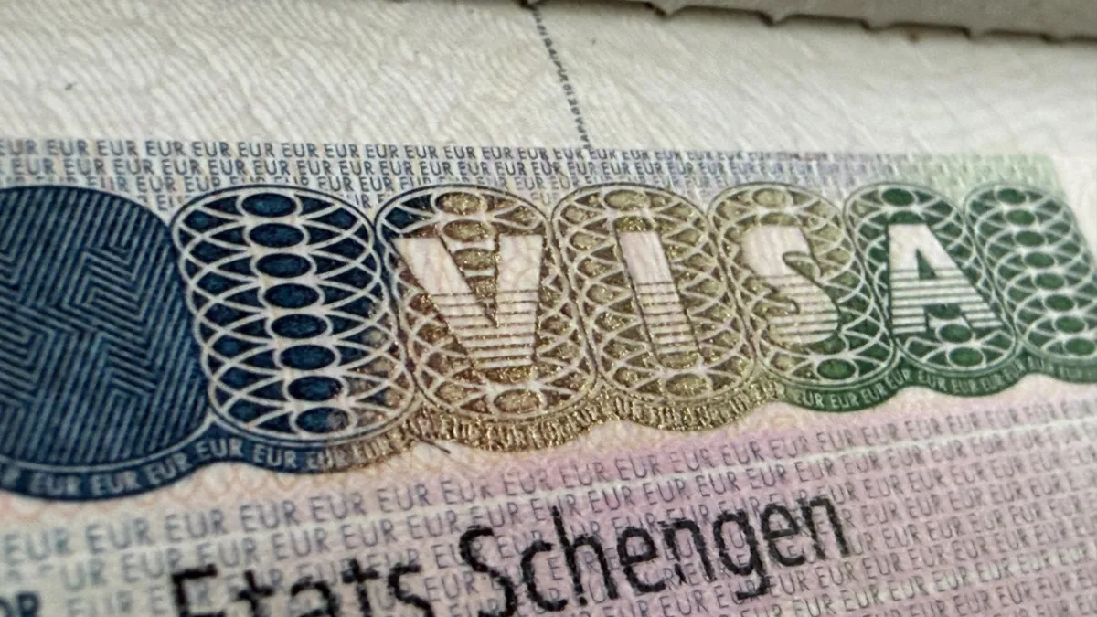 TÜRSAB'dan Schengen açıklaması: "Randevular bin euroya varan fiyatla satılıyor" haber görseli