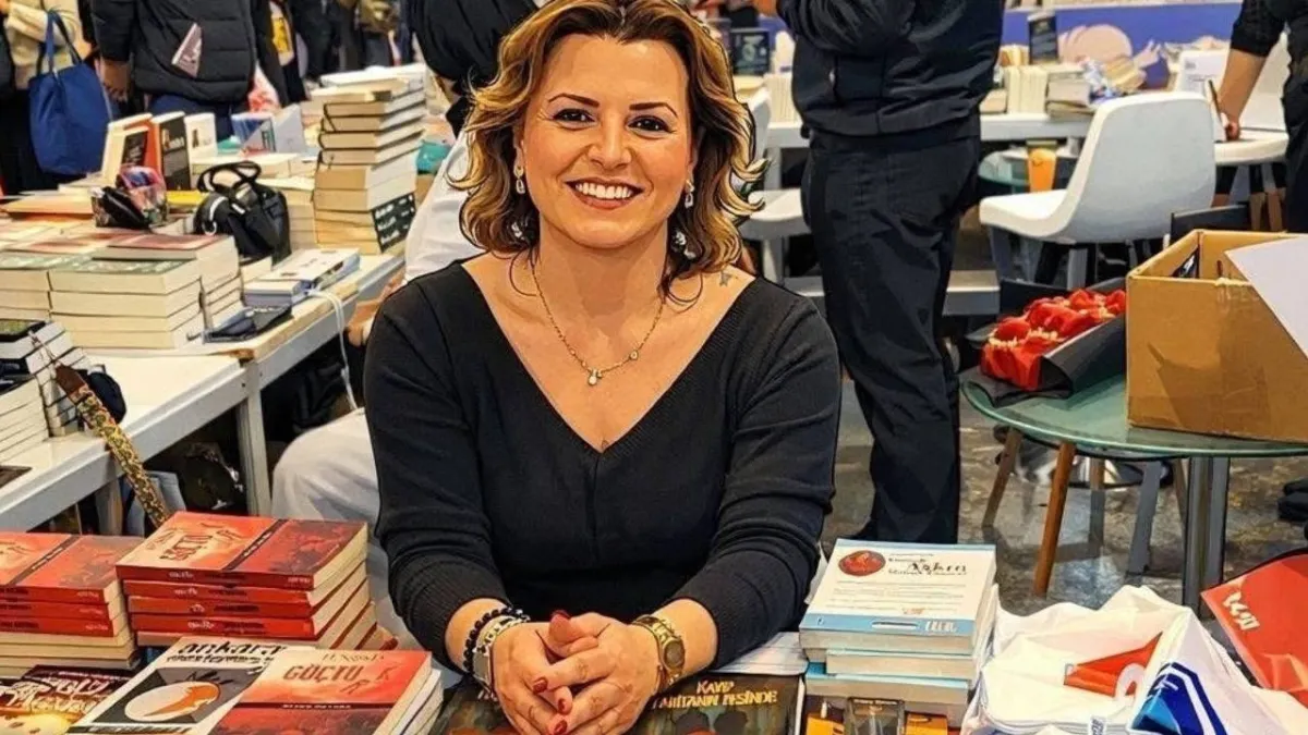 Yazar Ayten Öztürk bayram ziyaretinde öldürüldü haber görseli