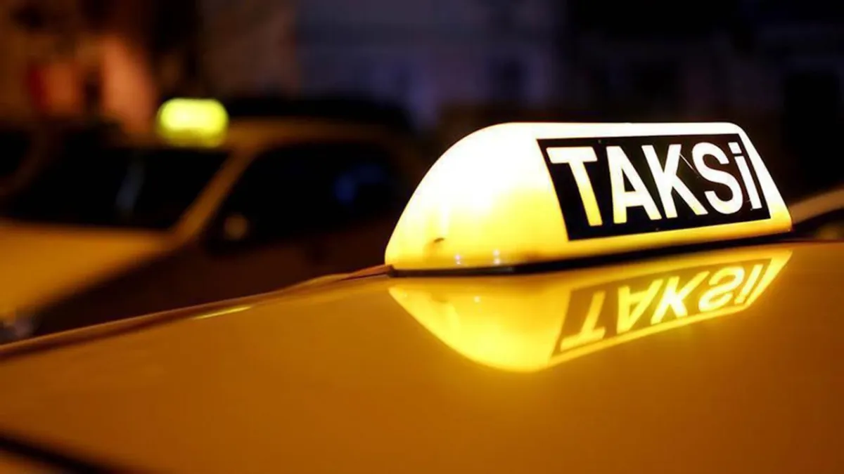 ABD'li yayıncıyı dolandıran taksiciye 95 bin lira ceza haber görseli